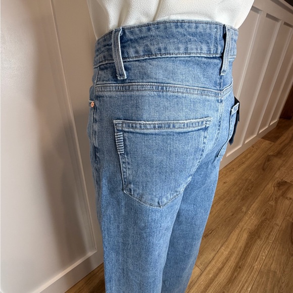 NWT -  PAIGE Harper Light Blue High-Rise Wide Leg Jeans - Picture 8 of 14